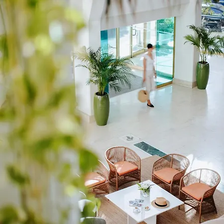 Louis Imperial Курортный комплекс 4*