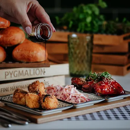 Louis Imperial 4* Пафос