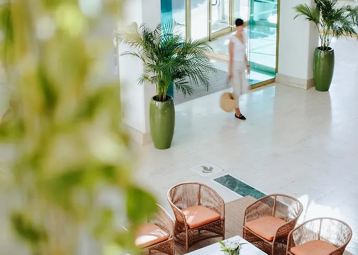 Louis Imperial Курортный комплекс 4*